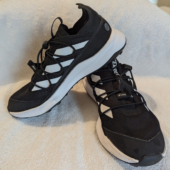 Youth Adidas Sneakers - Picture 3 of 7